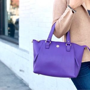 Beautiful ORA DELPHINE purple shoulder/crossbody bag